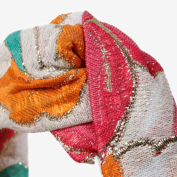 Autumn Adeigbo Floral Brocade Headband - Picture 4 of 6